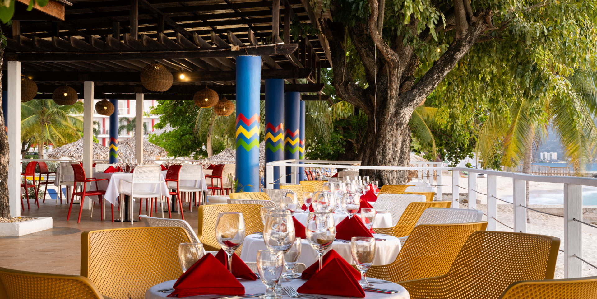 grand decameron cornwall